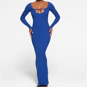 SKIMS BLUE LONG SLEEVE DRESS! 💙 color Sold out online